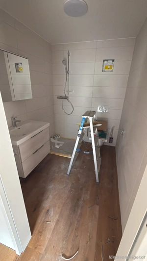 Installateur und Handweker Bild 3