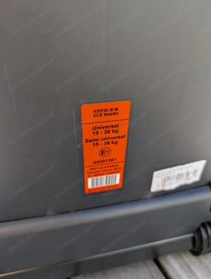 Britax Römer KIDFIX III (3) M 15-36kg Kindersitz, Kinderautositz. Bild 3