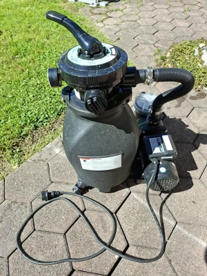 Poolpumpe mit Filter