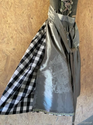 Dirndl mit Bluse *M 38-40 Bild 3