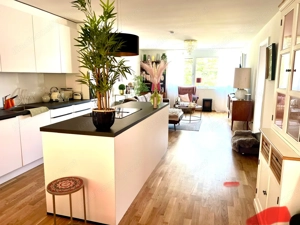 BILLIGes WG Zimmer temporär für hundefreundliche Studentin 