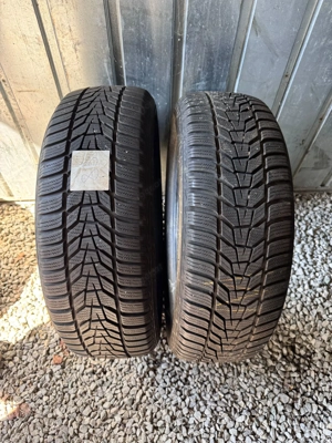 2x Hankook Winter i*cept evo3 Winterreifen 215 60 R17 96H