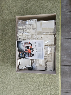 Feuerwehrauto Modellbausatz Bild 2