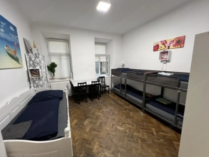 1 Zimmer Wohnung mit Küche und WC Dusche + Keller