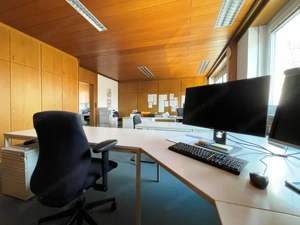 Mäder - Bürofläche im 1. OG mit ca. 34 m  Bild 3