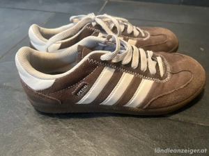 Turnschuhe Bild 2