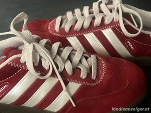 Turnschuhe rot  Bild 2