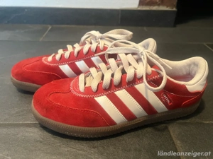 Turnschuhe rot  Bild 3