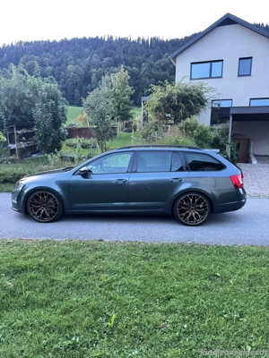 Skoda Octavia Rs 2.0TSI Bild 3
