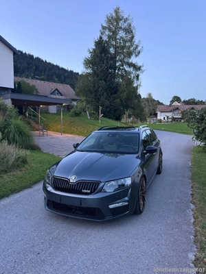 Skoda Octavia Rs 2.0TSI Bild 2
