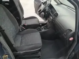 Verkaufe Opel Zafira A  Bild 8