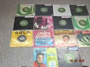 Single Schallplatten BEATLES + ELVIS