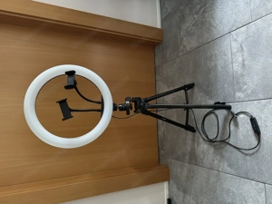 LED Ringlicht mit Stativ  Bild 2