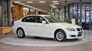 BMW 318 Bild 16