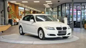 BMW 318 Bild 15