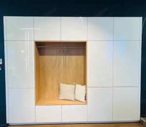 Garderobe zum Sonderpreis - Neuwertig  1.500,- statt  4.500,-