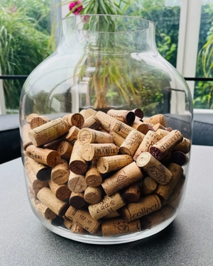 Schöne Glasvase mit oder ohne Weinkorken Bild 3