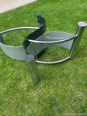 Tisch gestellt Bild 2