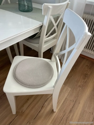 Tisch inkl. Stühle Bild 2