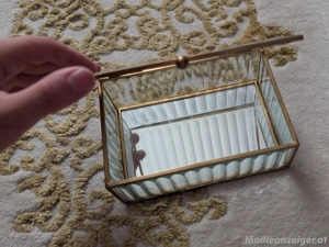 gläserne Schmuckaufbewahrung  Bild 2