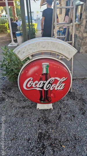 Leuchtreklame Aussenbeleuchtung Coca Cola