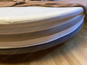 Rundes Bett mit Eckteil Bild 2