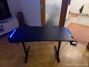 Gaming Tisch Bild 2 Gaming Tisch Bild 2