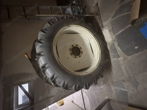 traktor steyr reifen Bild 2