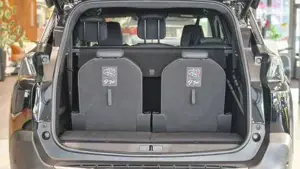 Peugeot 5008 Bild 16