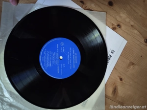 Schallplatte Un dimanche... Bild 3