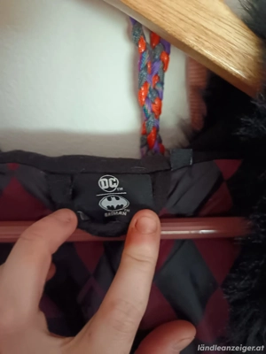 Harley quinn mantel Bild 4