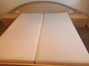 Doppelbett mit Lattenrost