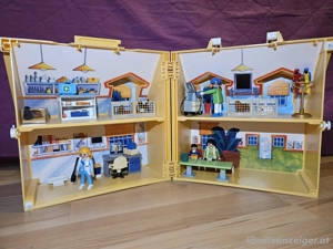 Playmobil Nr. 4374 Tierklinik Bild 2