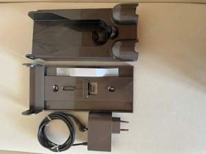 Dyson Wandhalterung neu plus Ladekabel Bild 2