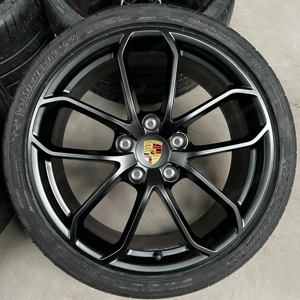 Porsche 718 982 20"GT4 Spyder Felgen Bild 2