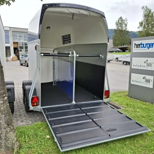 Pferdeanhänger Böckmann Esprit Bild 3 Pferdeanhänger Böckmann Esprit Bild 3