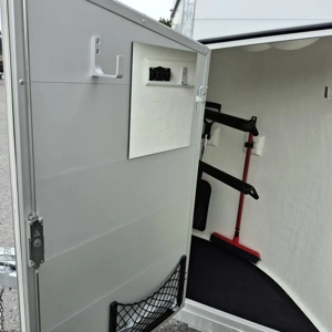 Pferdeanhänger Böckmann Esprit Bild 5 Pferdeanhänger Böckmann Esprit Bild 5