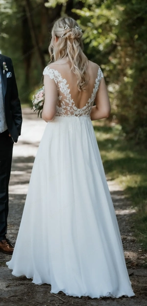 Elegantes Hochzeitskleid (Größe: 38) Bild 2