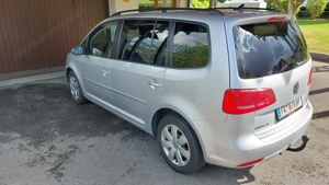 Black Friday!!!! VW Touran, 1,6 TDI, Automatik, 7 Sitze, AHK, Klima, kein Audi, BMW, Mercedes Bild 4