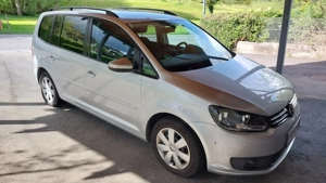 Black Friday!!!! VW Touran, 1,6 TDI, Automatik, 7 Sitze, AHK, Klima, kein Audi, BMW, Mercedes Bild 2