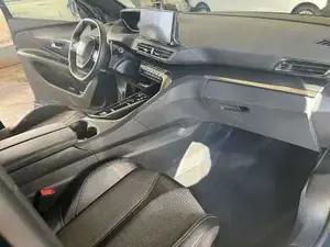 Peugeot 5008 Bild 16