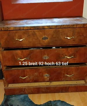 furnierte Hartholzkommode Bild 2