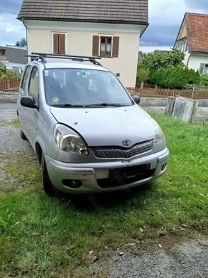 TOYOTA Yaris Verso Bj, 2003