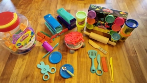 Play-Doh Zubehör und Knete inklusive Nudelholz und Holzmesser