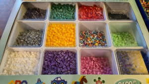 Bügelperlen Aufbewahrungskoffer, Steckplatten und Vorlagenbuch