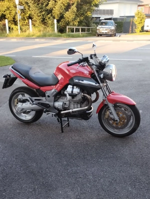 Moto Guzzi Breva 850