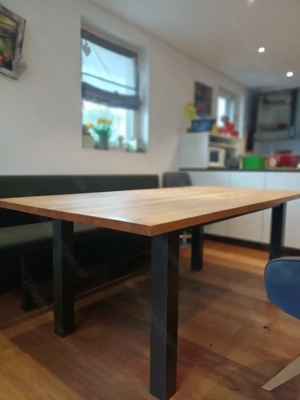 Massivholztisch Bild 3