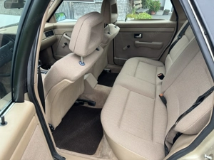 Audi 100 Avant Bild 7