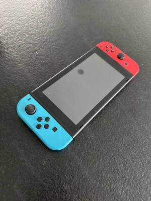 Nintendo Switch inkl. sehr viel Zubehör Bild 3