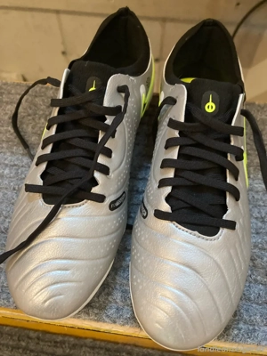 Nike Fußballschuhe neu unbenutzt